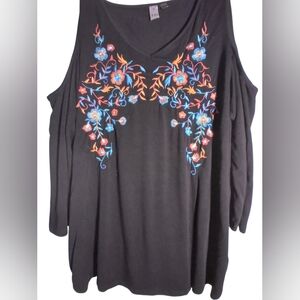 Thomas & Olivia Embroidered Black Women's Cold Shoulder Top Size 2x Stretchy